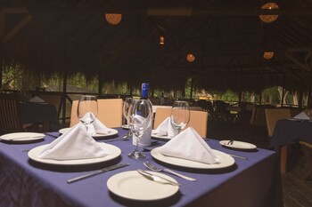 cabanas tequendama playa arrecifes parque tayrona