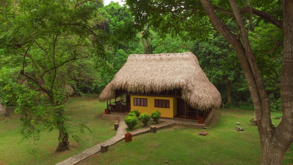 cabanas tequendama playa arrecifes parque tayrona