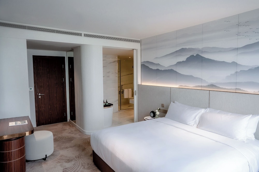 crowne plaza vinh yen city centre an ihg hotel
