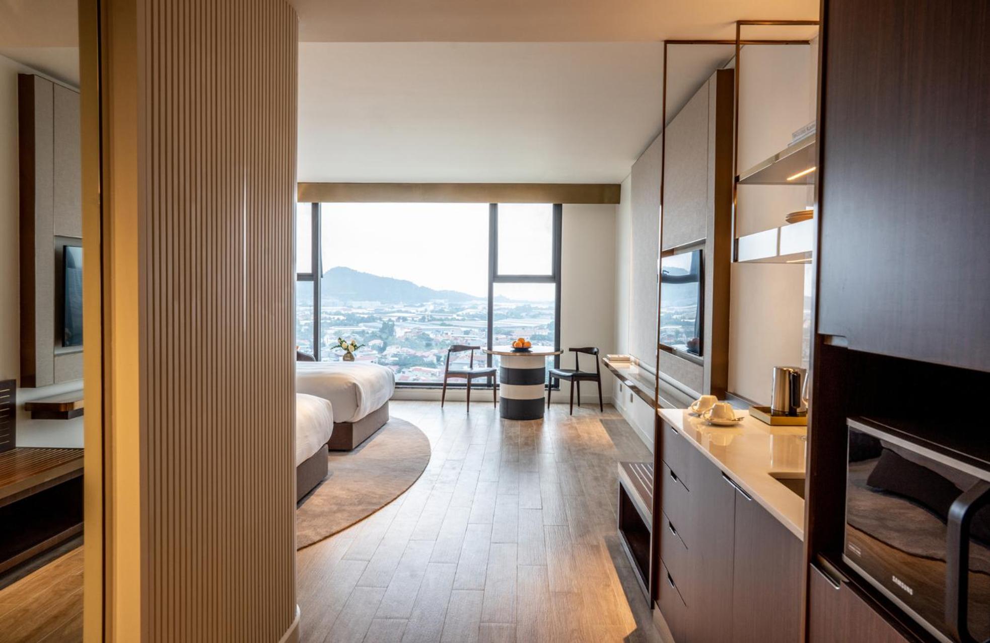 crowne plaza vinh yen city centre an ihg hotel