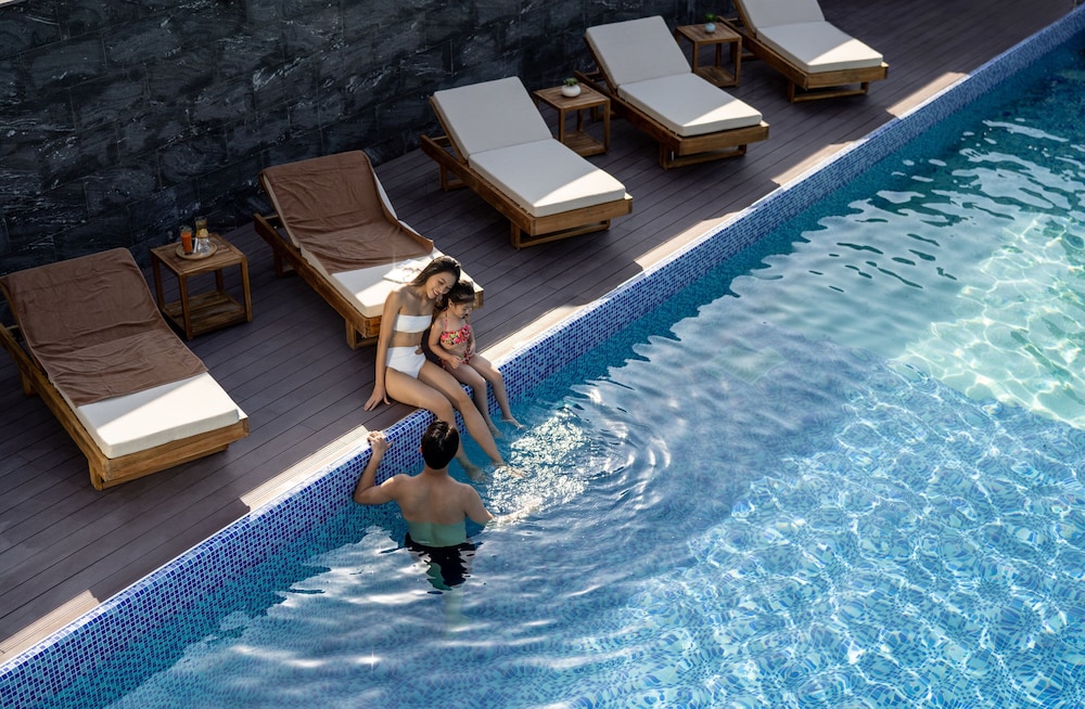 crowne plaza vinh yen city centre an ihg hotel