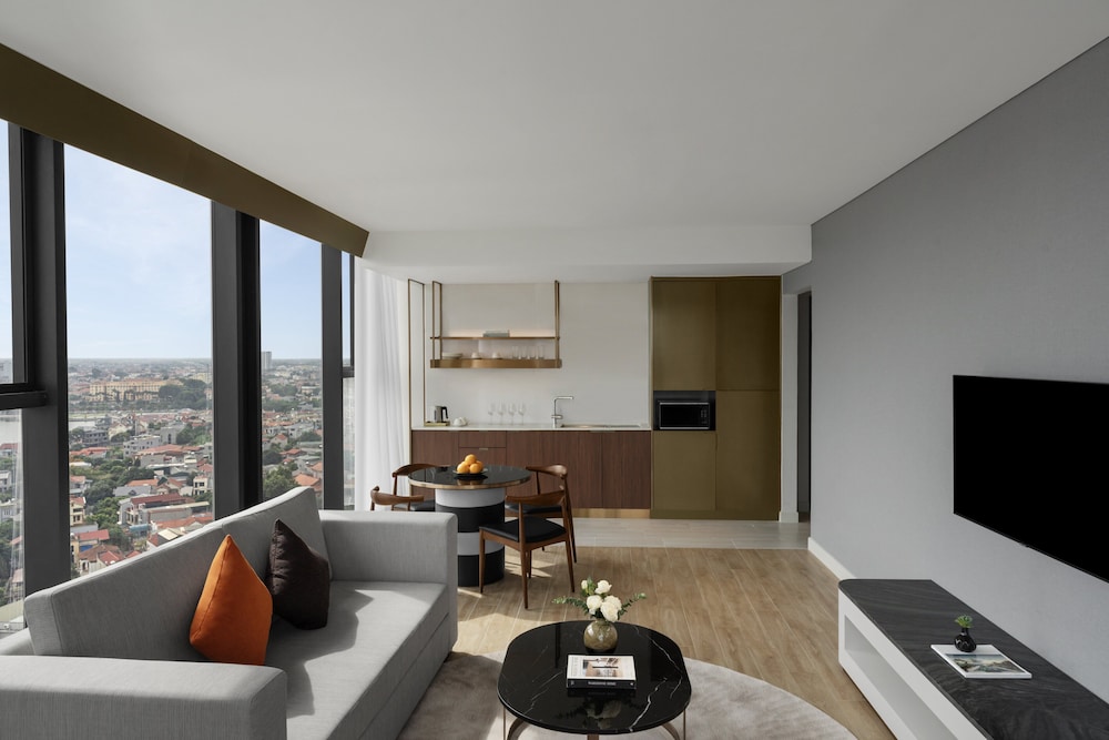 crowne plaza vinh yen city centre an ihg hotel