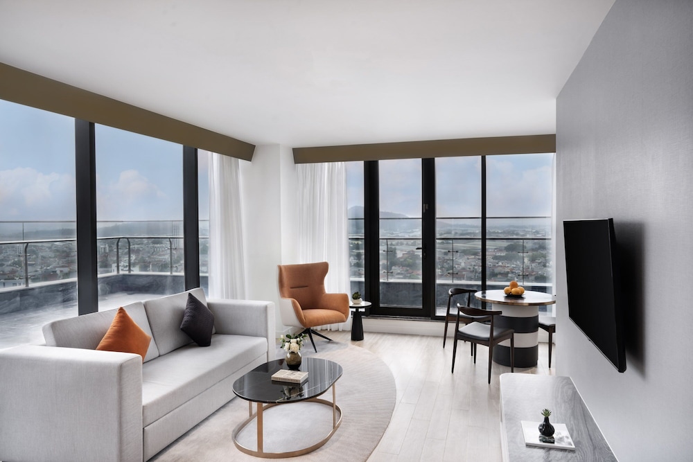 crowne plaza vinh yen city centre an ihg hotel