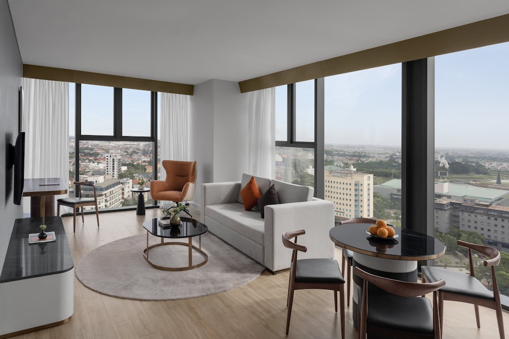 crowne plaza vinh yen city centre an ihg hotel