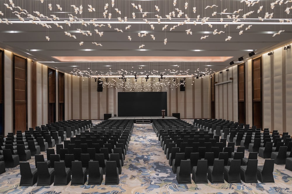 crowne plaza vinh yen city centre an ihg hotel