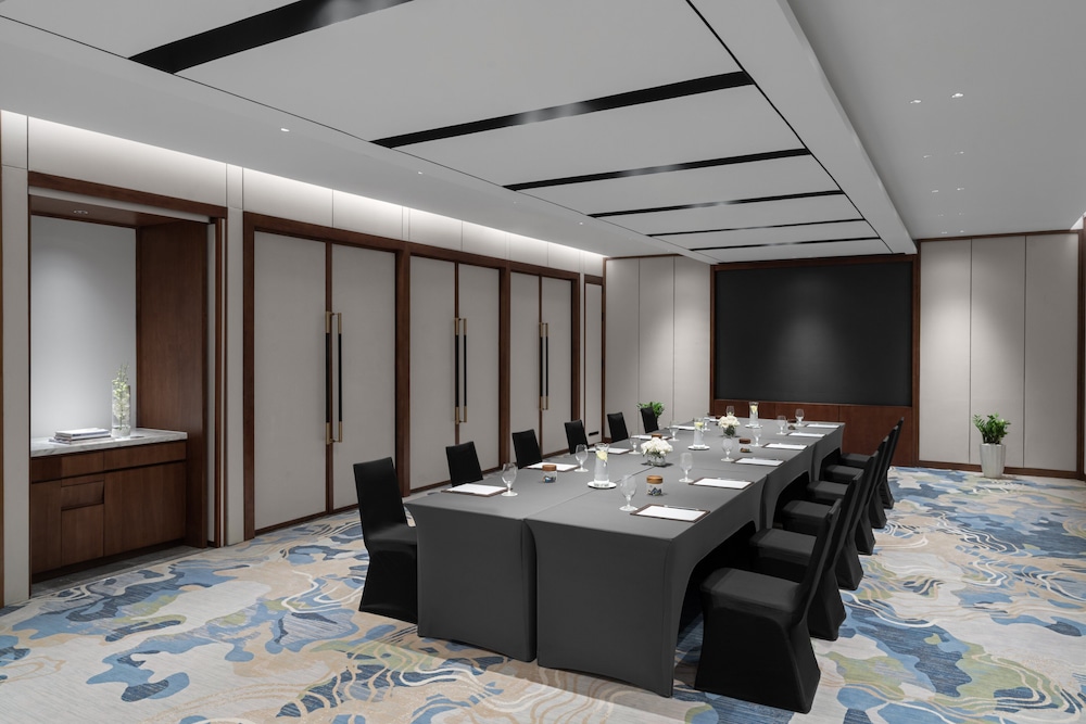 crowne plaza vinh yen city centre an ihg hotel