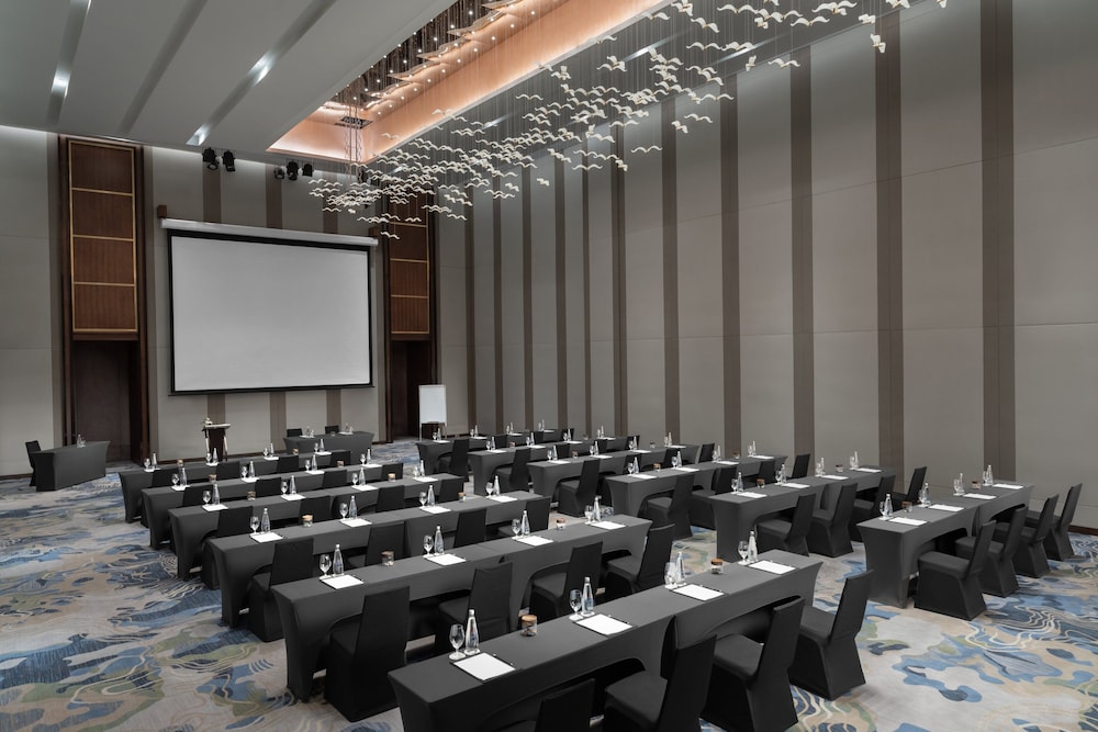 crowne plaza vinh yen city centre an ihg hotel