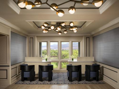 fairmont orchid gold experience