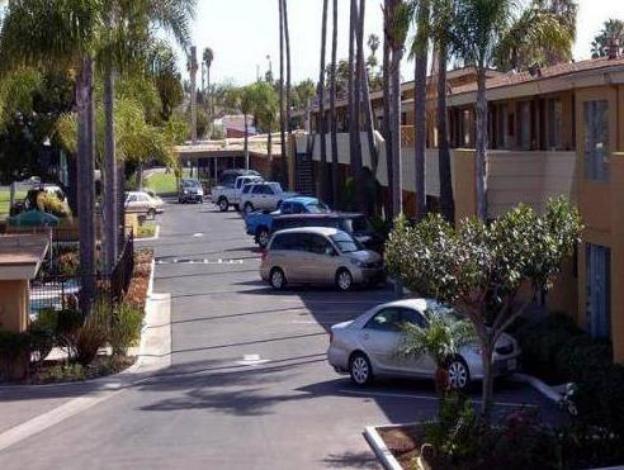 hotel palmeras chula vista