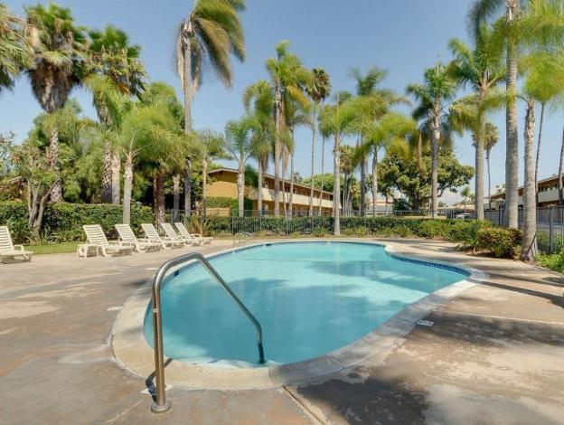 hotel palmeras chula vista