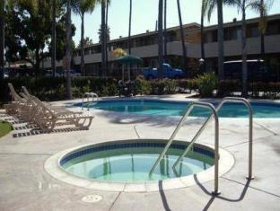 hotel palmeras chula vista