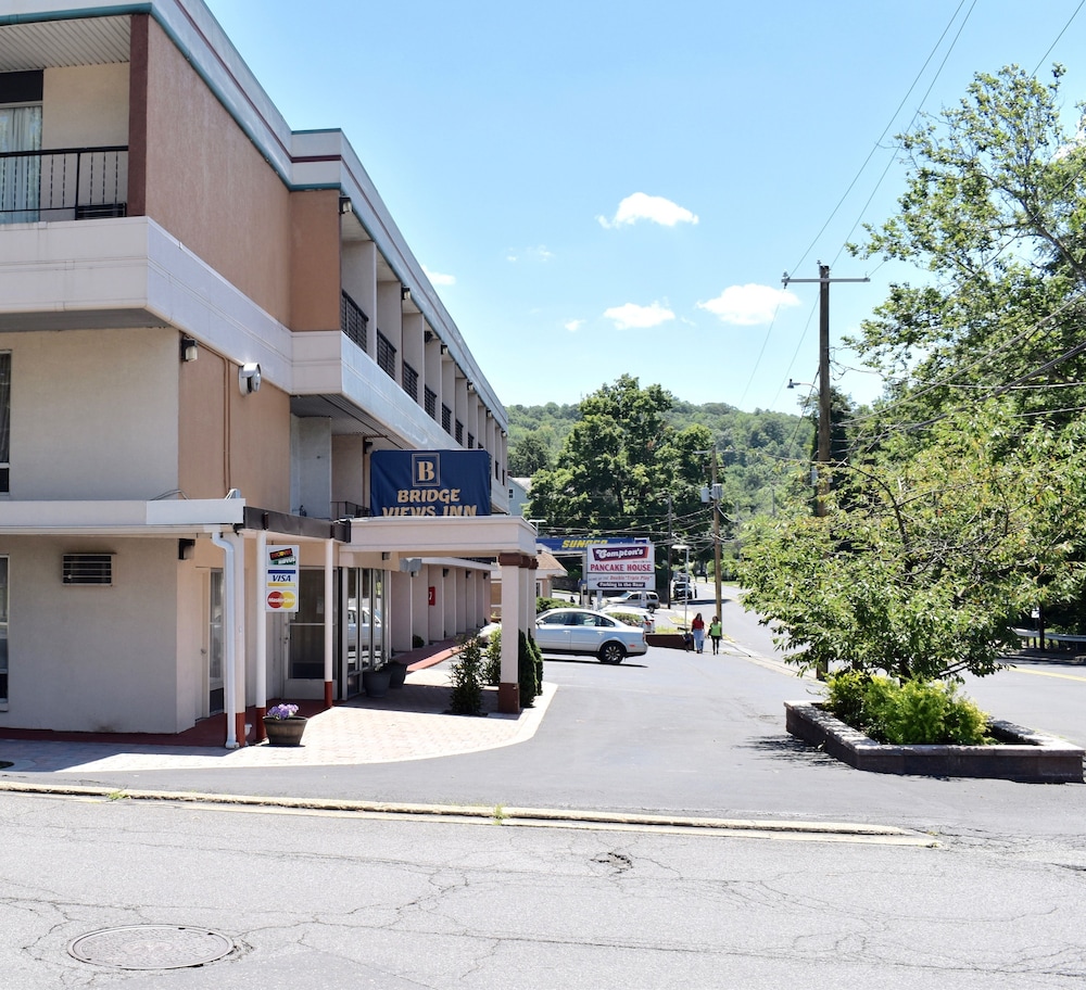 bridge views inn stroudsburg ex econo lodge
