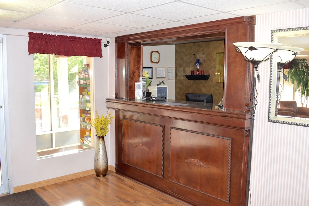 bridge views inn stroudsburg ex econo lodge