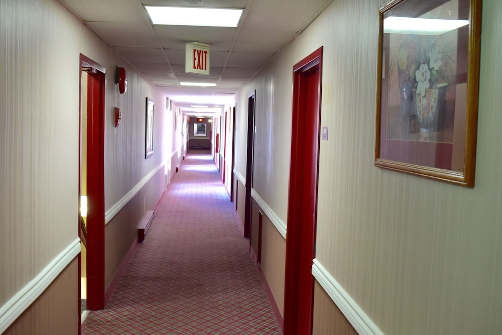 bridge views inn stroudsburg ex econo lodge