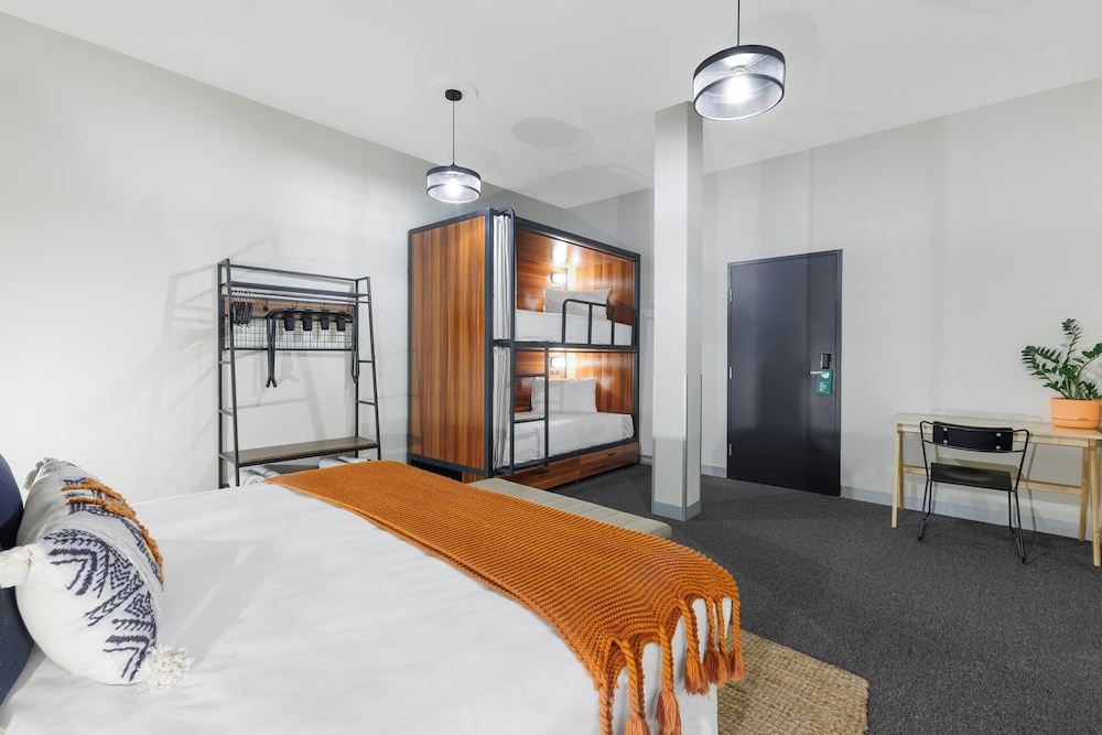 selina central melbourne