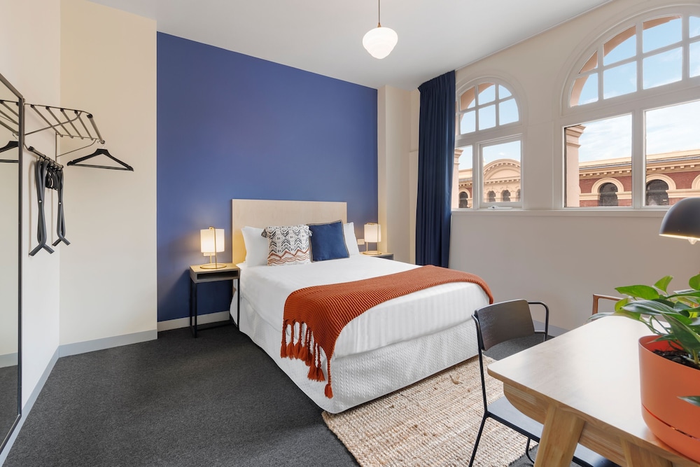 selina central melbourne