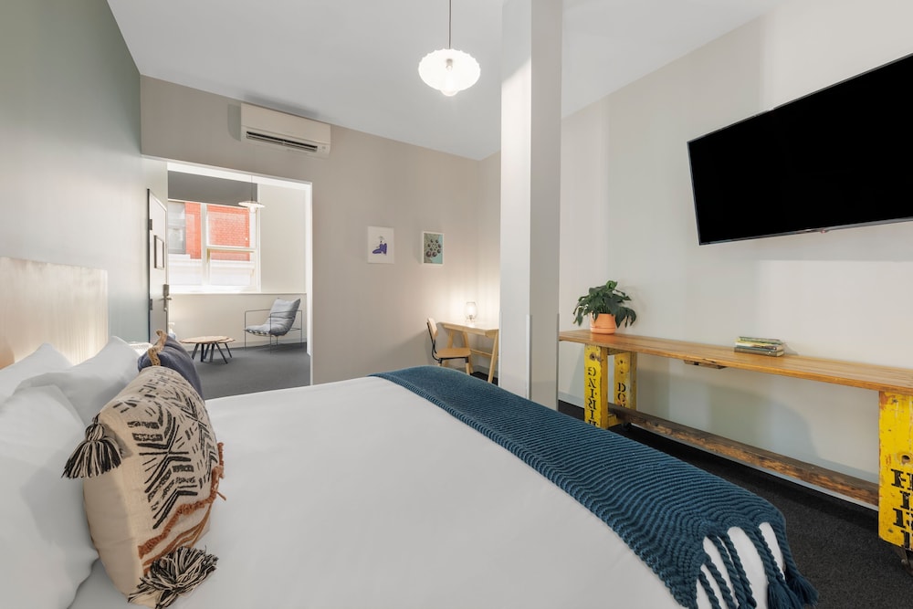 selina central melbourne