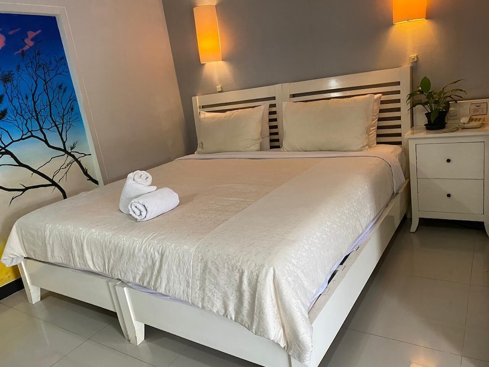 la nostalgie boutique hotel