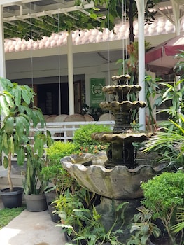 la nostalgie boutique hotel