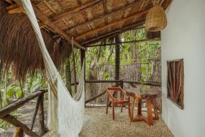 yaxchen tulum cabanas and cenote