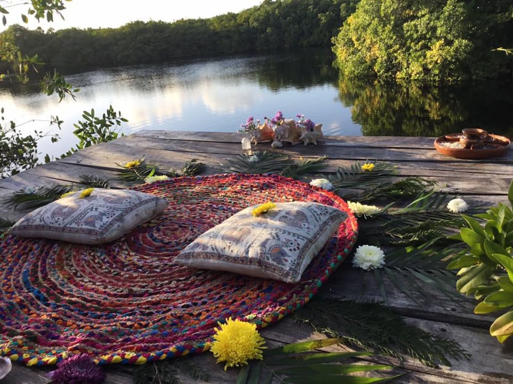 yaxchen tulum cabanas and cenote