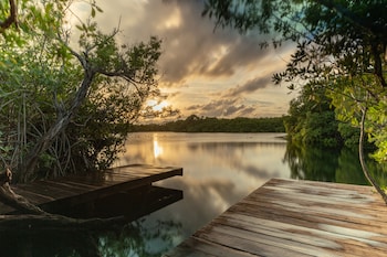 yaxchen tulum cabanas and cenote