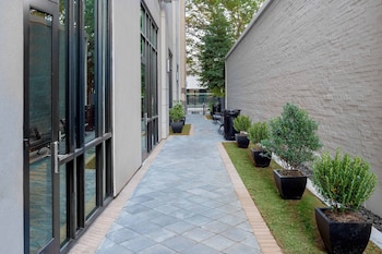 courtyard by marriott atlanta midtown