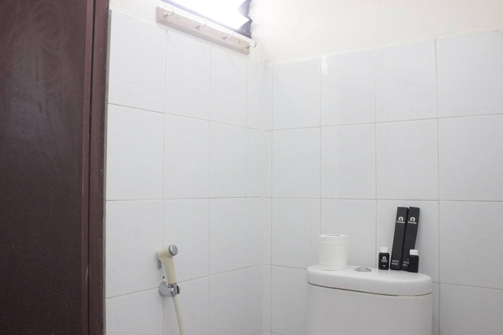 minimalist 2br apartment at gateway ahmad yani cicadas