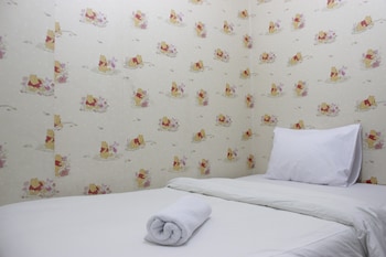 minimalist 2br apartment at gateway ahmad yani cicadas