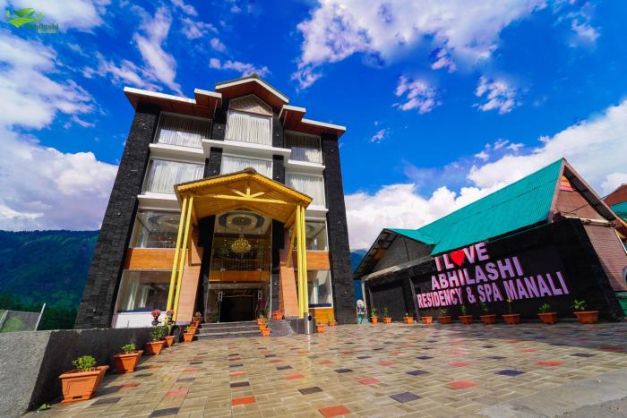 abhilashi residency and spa manali