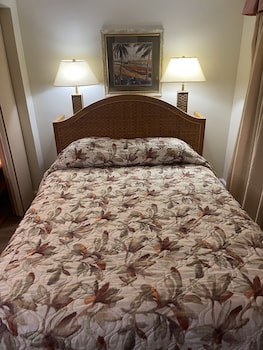 getaways at destin holiday beach resort
