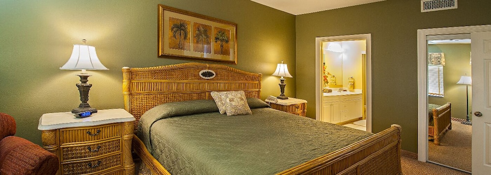 getaways at destin holiday beach resort