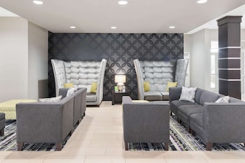 la quinta inn and suites by wyndham rockport fulton