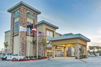 La Quinta Inn & Suites By Wyndham Rockport - Fulton,Corpus Christi>>Aransas County,3 star