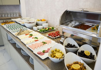 mira otel alsancak