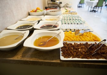 mira otel alsancak
