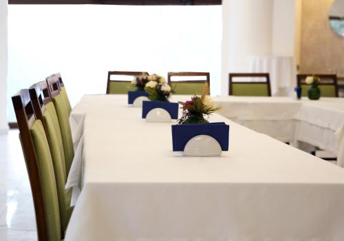 mira otel alsancak