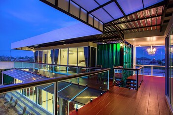 royal graces pool villas
