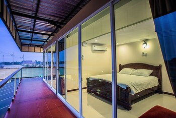 royal graces pool villas