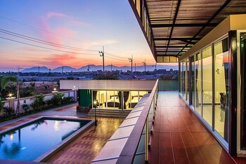 royal graces pool villas