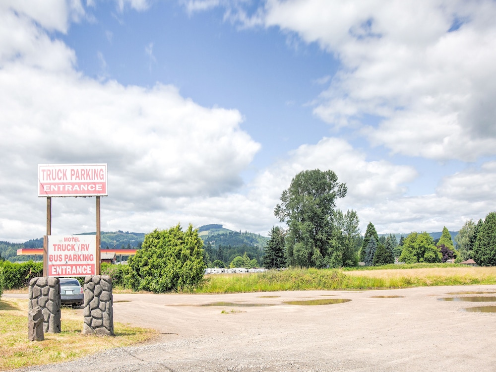 oyo woodland hotel and suites