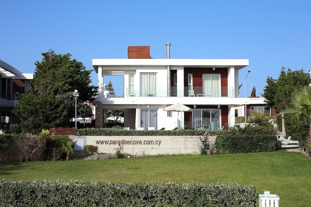 paradise cove beach villas