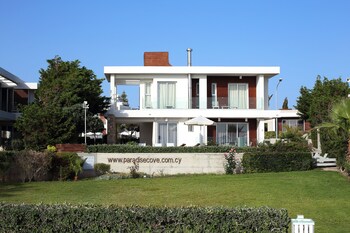 paradise cove beach villas