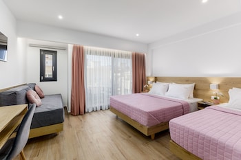 anassa suites