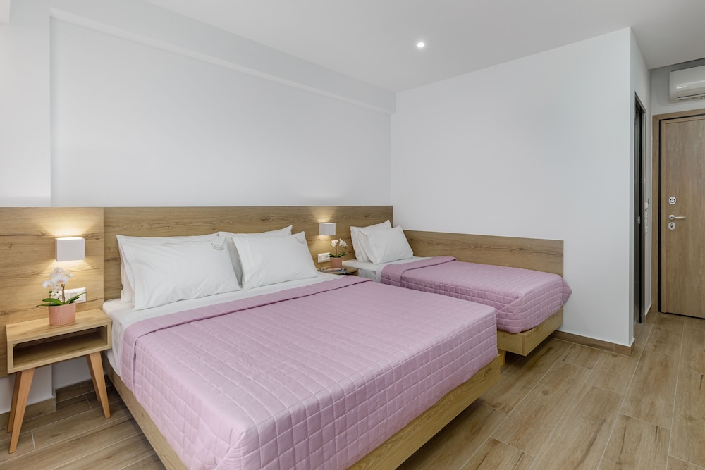 anassa suites