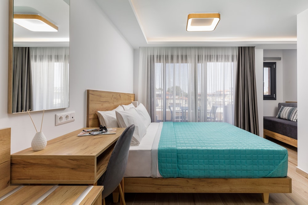 anassa suites
