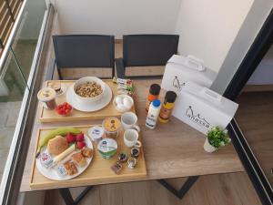 anassa suites