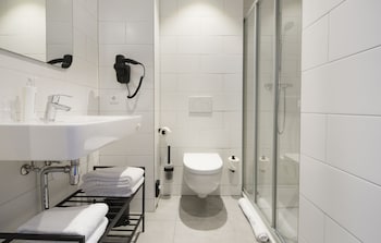 corendon urban amsterdam schiphol airport hotel