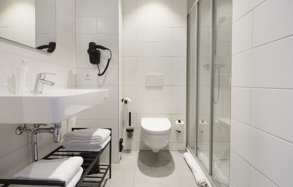 corendon urban amsterdam schiphol airport hotel