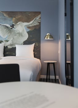 corendon urban amsterdam schiphol airport hotel